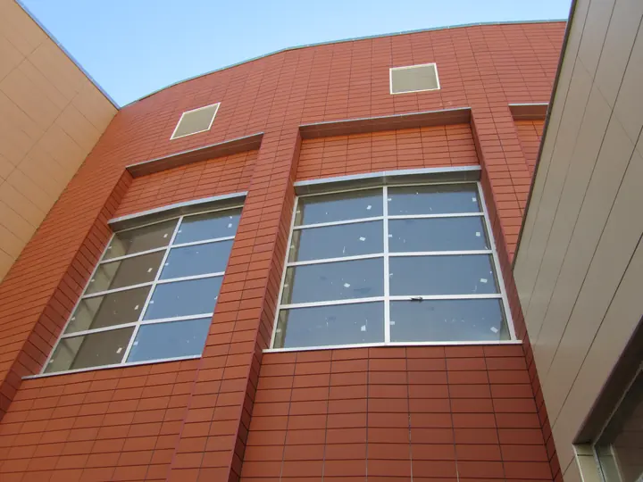 Façade surface and application detail — 22